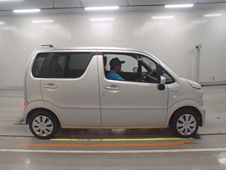 SUZUKI WAGON R 2024