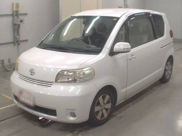 TOYOTA PORTE 2008