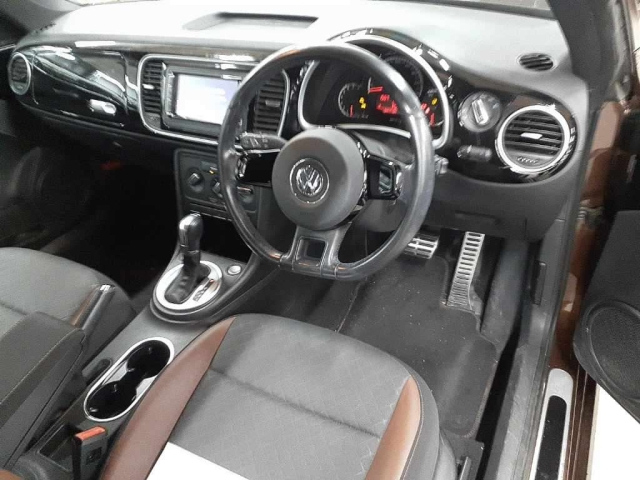 VOLKSWAGEN THE BEETLE 2016