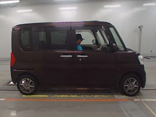 DAIHATSU TANTO 2014
