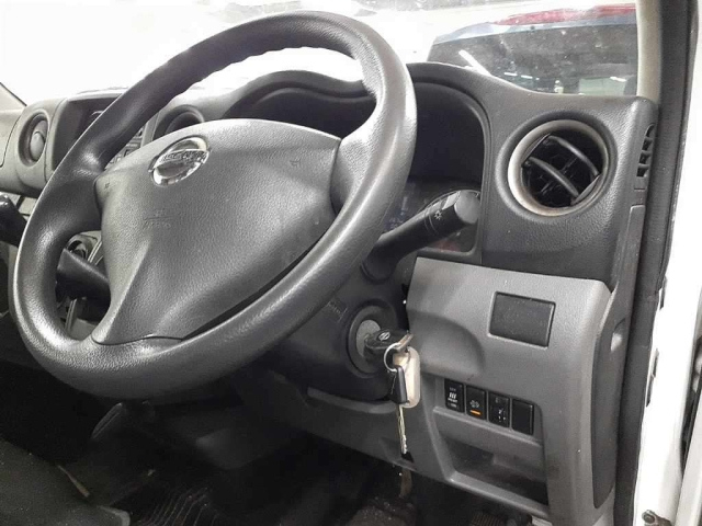 NISSAN CARAVAN VAN 2018