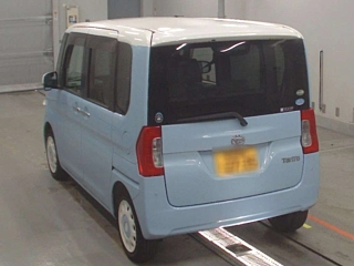 DAIHATSU TANTO 2016