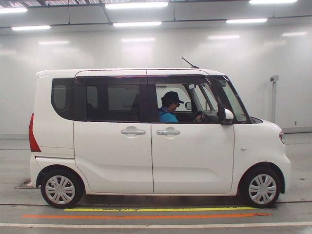 DAIHATSU TANTO 2020