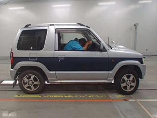 MITSUBISHI PAJERO MINI 2012