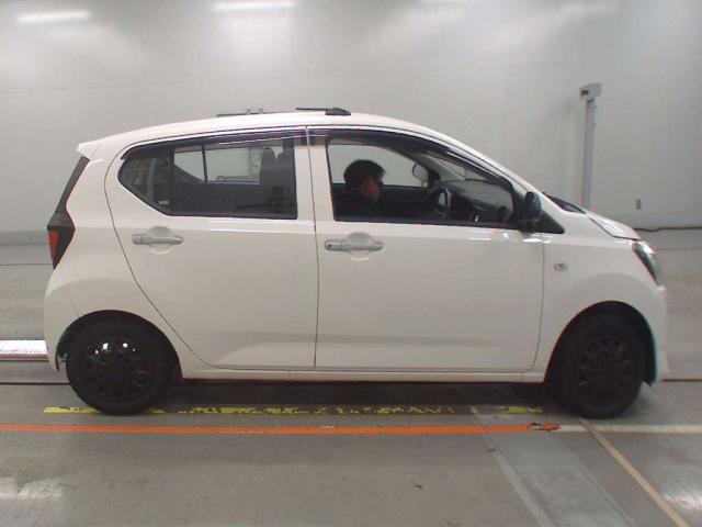 DAIHATSU MIRA E S 2017