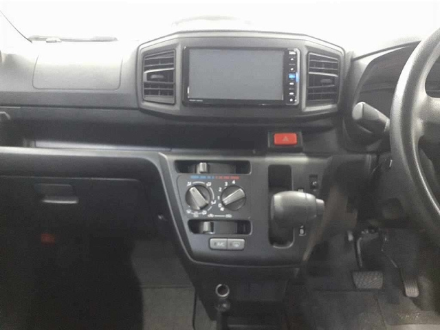 DAIHATSU MIRA E S 2017