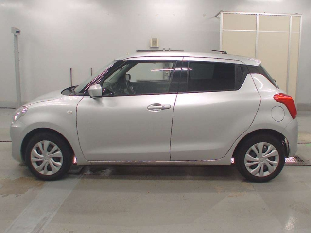 SUZUKI SWIFT 2021