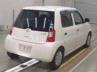 DAIHATSU ESSE 2011