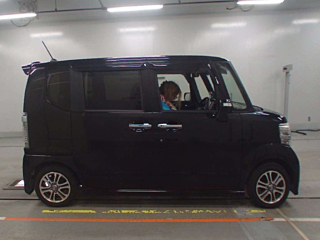 HONDA N BOX 2016