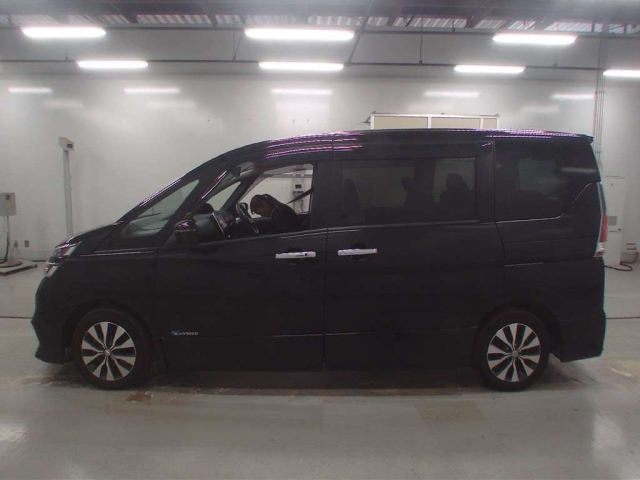 NISSAN SERENA 2017