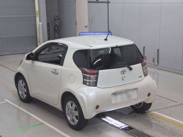 TOYOTA IQ 2009