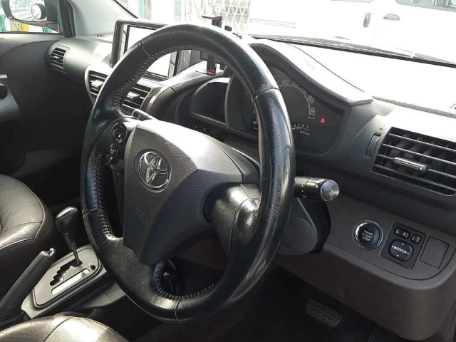 TOYOTA IQ 2009