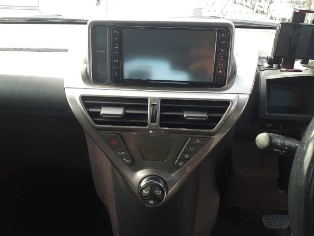 TOYOTA IQ 2009