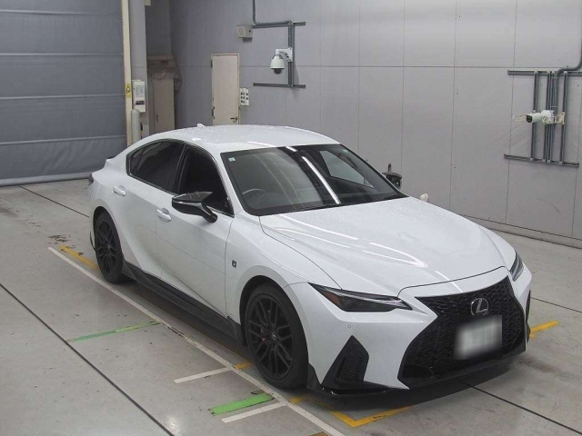 LEXUS IS 2021