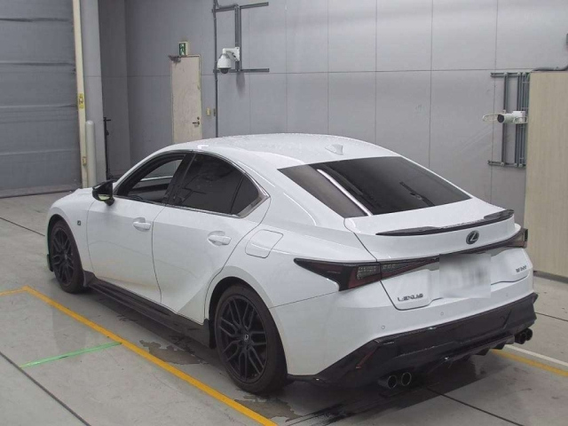 LEXUS IS 2021