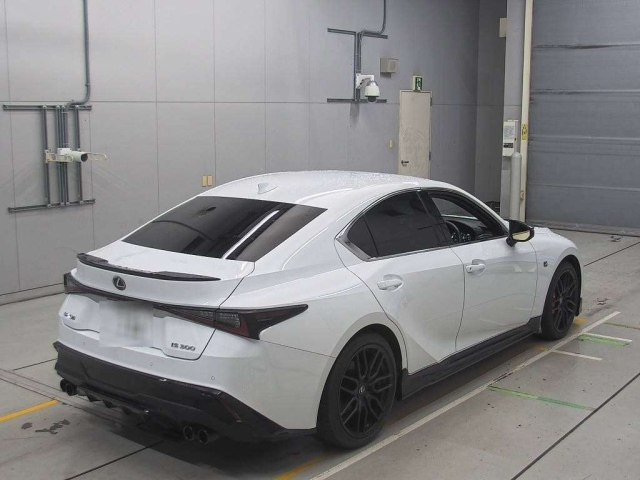 LEXUS IS 2021