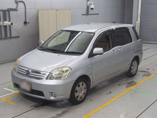 TOYOTA RAUM 2008