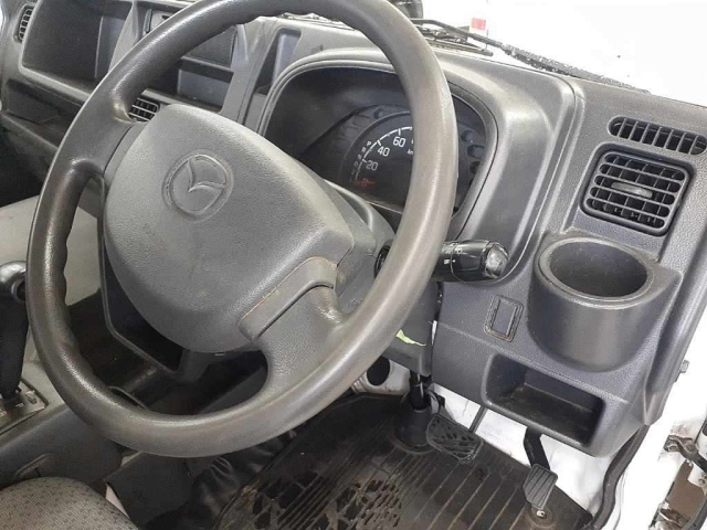 MAZDA SCRUM TRUCK 2015
