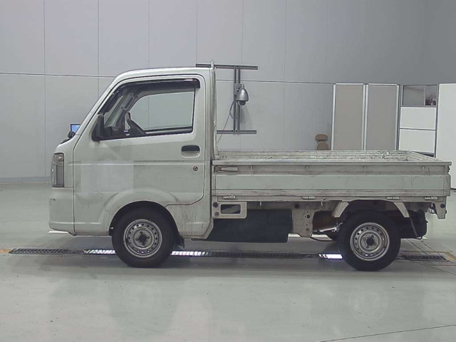 MAZDA SCRUM TRUCK 2015