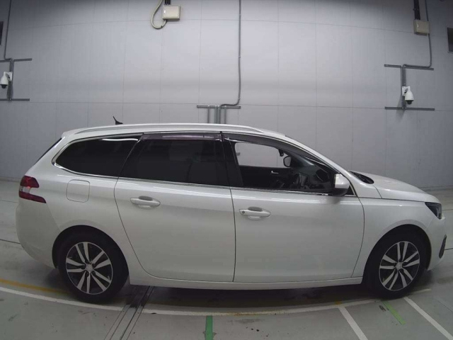 PEUGEOT 308 2018