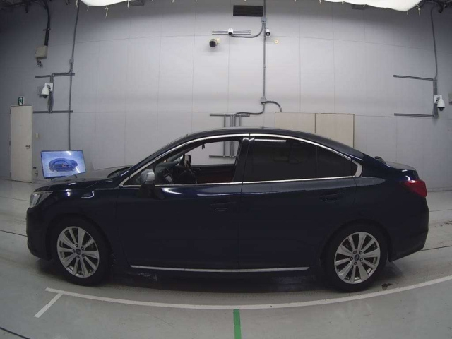 SUBARU LEGACY B4 2017