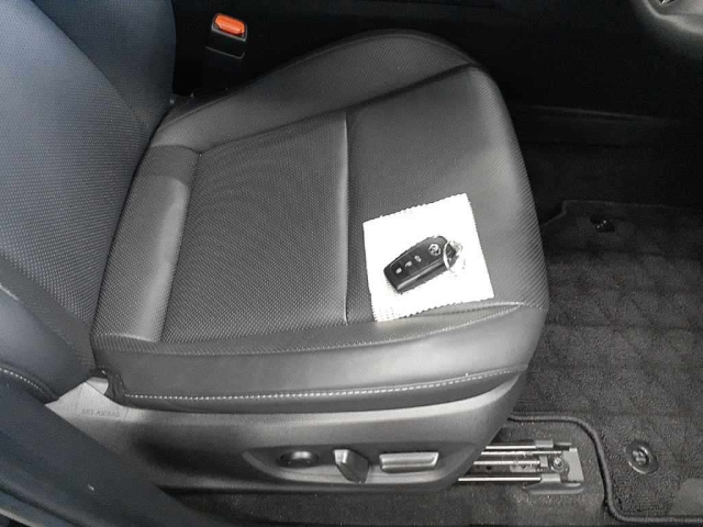 TOYOTA CROWN SPORT 2024