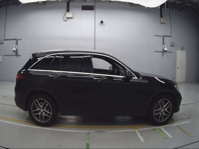 MERCEDES BENZ GLC CLASS 2016