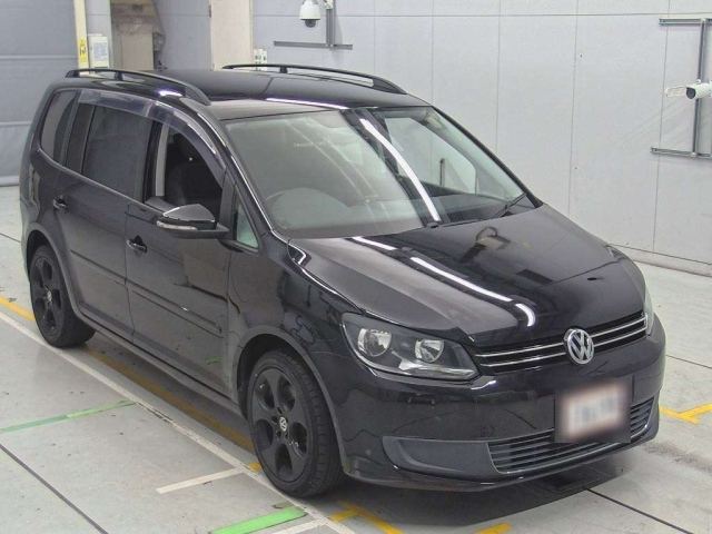 VOLKSWAGEN GOLF TOURAN 2013