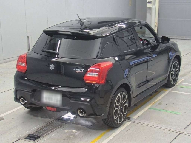 SUZUKI SWIFT 2023