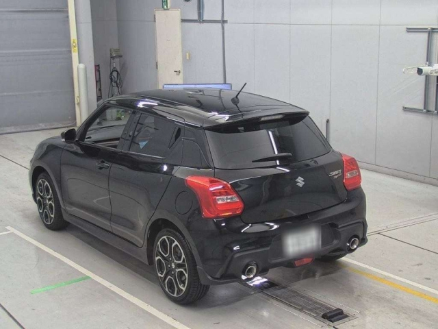 SUZUKI SWIFT 2023