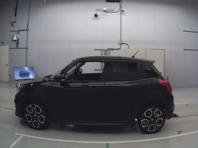SUZUKI SWIFT 2023