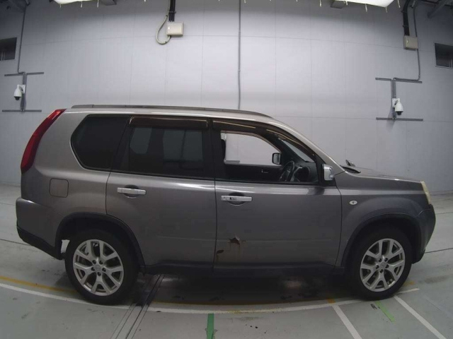 NISSAN X-TRAIL 2011