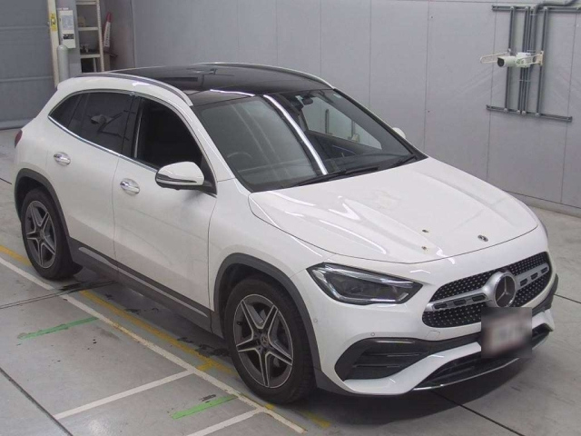 MERCEDES BENZ GLA CLASS 2022