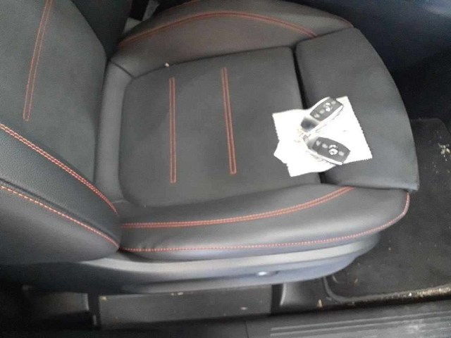 MERCEDES BENZ GLA CLASS 2022