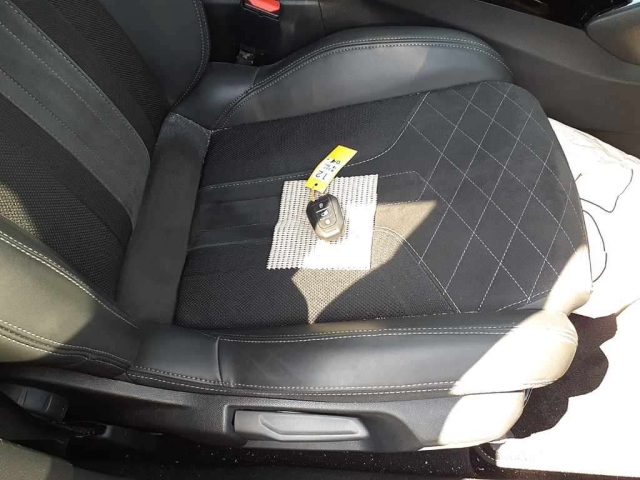 PEUGEOT 2008 2020