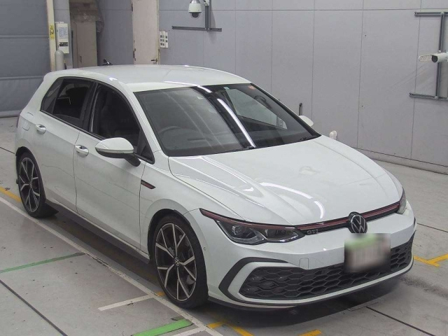 VOLKSWAGEN GOLF 2023