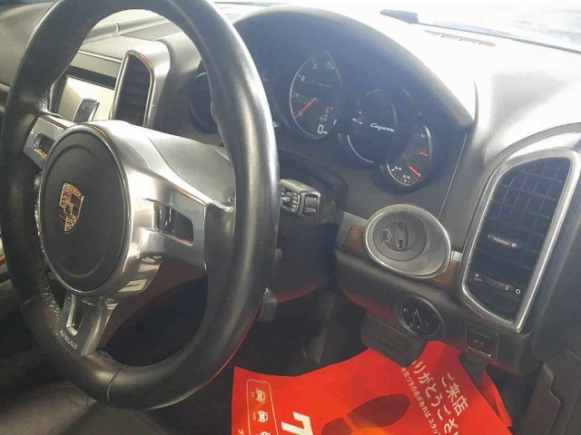 PORSCHE CAYENNE 2011