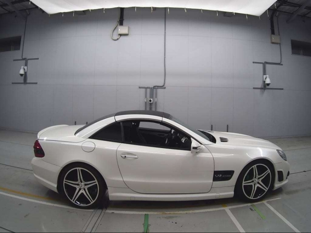 MERCEDES BENZ SL SERIES 2009