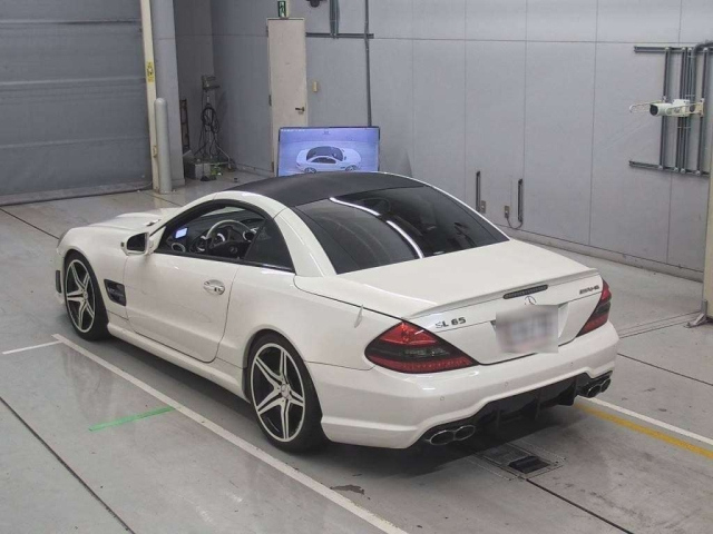 MERCEDES BENZ SL SERIES 2009
