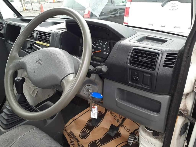 MITSUBISHI MINICAB TRUCK 2008