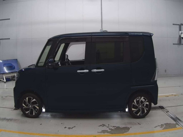 DAIHATSU TANTO 2020