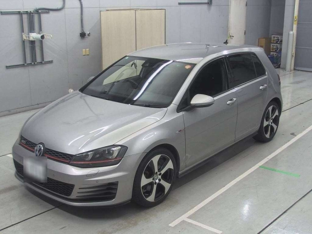 VOLKSWAGEN GOLF 2015