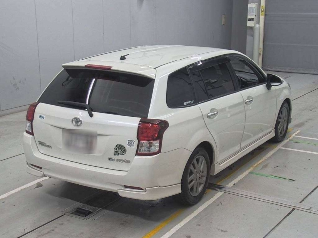 TOYOTA COROLLA FIELDER 2013