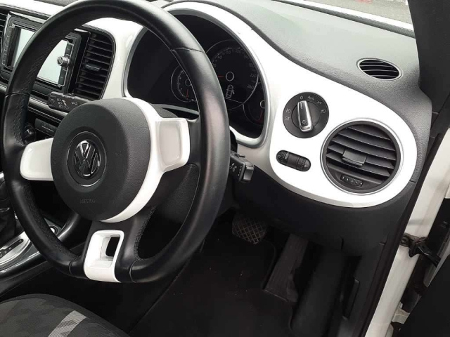 VOLKSWAGEN THE BEETLE 2016