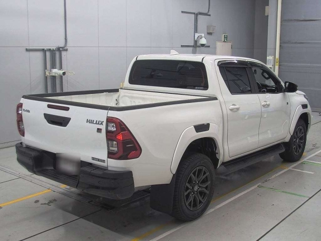TOYOTA HILUX 2023
