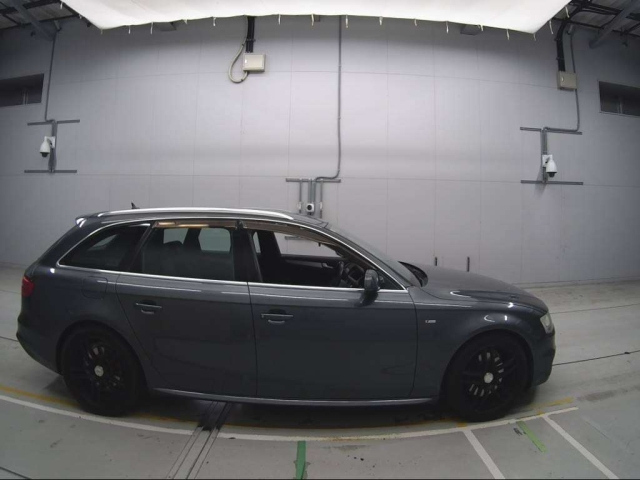 AUDI A4 2013