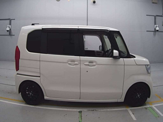 HONDA N BOX 2017