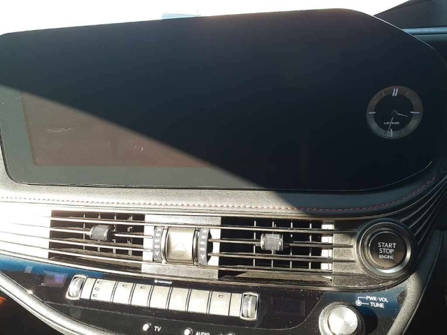 LEXUS LS 2022