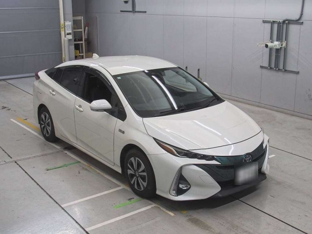 TOYOTA PRIUS PHV 2017