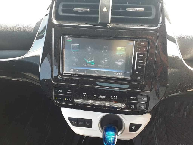 TOYOTA PRIUS PHV 2017